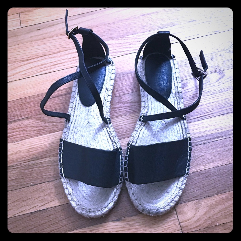 New black sandals